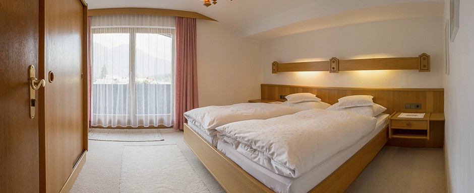 Schlafzimmer-1